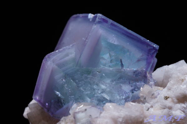 ヤオガンシャン鉱山(ポーセリンポケット)産フローライトの綺麗な標本19