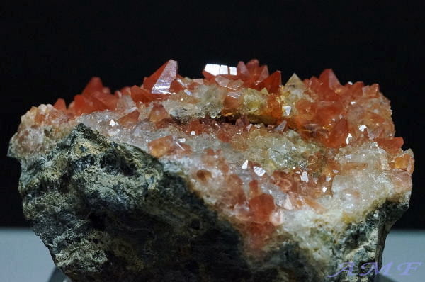 ペルー・ウチュクチャクア鉱山産ロードクロサイトの綺麗な標本5