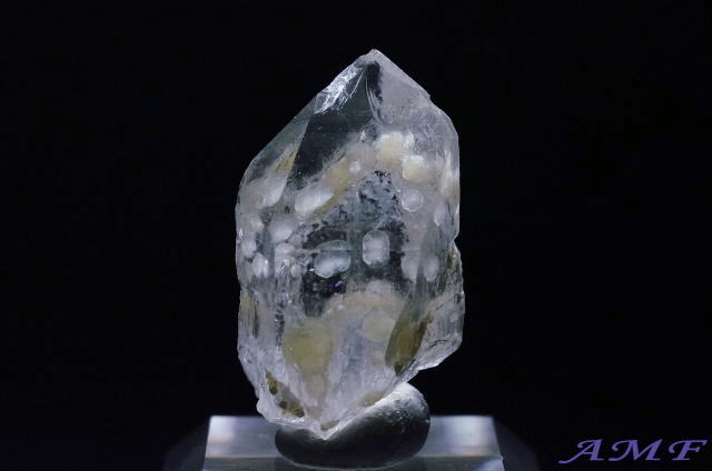 茨城県高取鉱山産白雲母入り水晶の綺麗な標本51