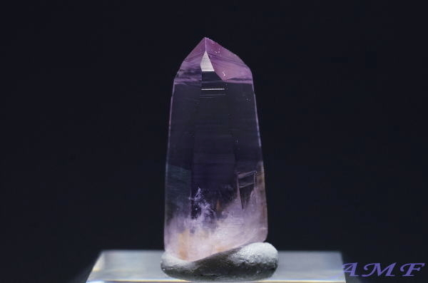 宮城県白石市雨塚山産紫水晶の綺麗な標本3