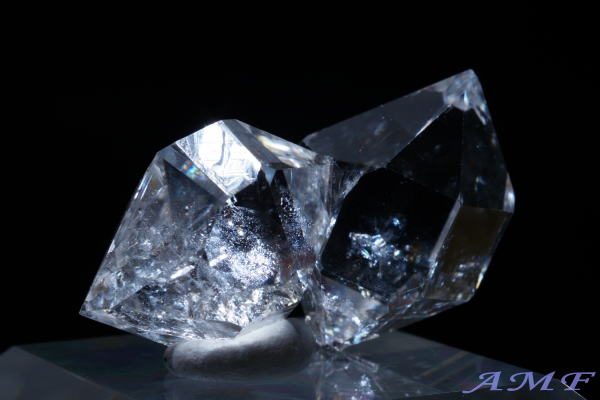 アメリカ・ニューヨーク州産ハーキマーダイヤモンドの綺麗な標本116