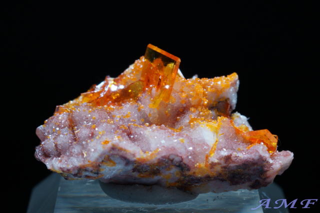 アメリカ・アリゾナ州ローリー鉱山産ウルフェナイトの綺麗な標本121"